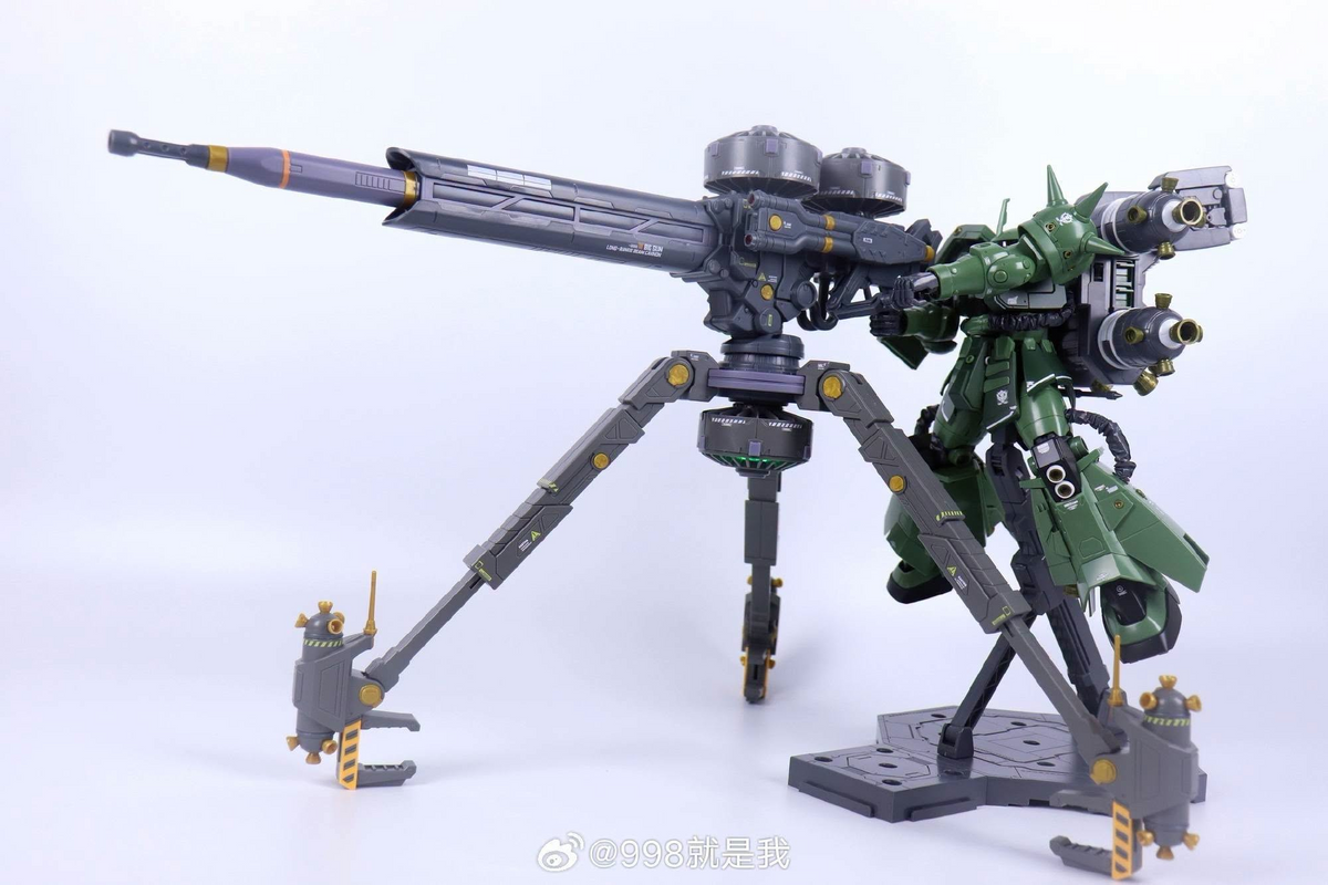 Raine Model MG 1/100 High Mobility Zaku II Thunderbolt version with Big Gun model kit