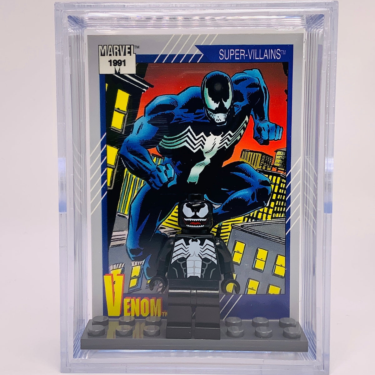 Venom with Trading Card & Collector’s Case